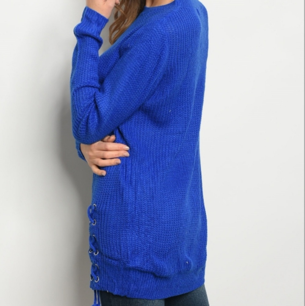 Lace Up Sweater - Picture 4 of 7